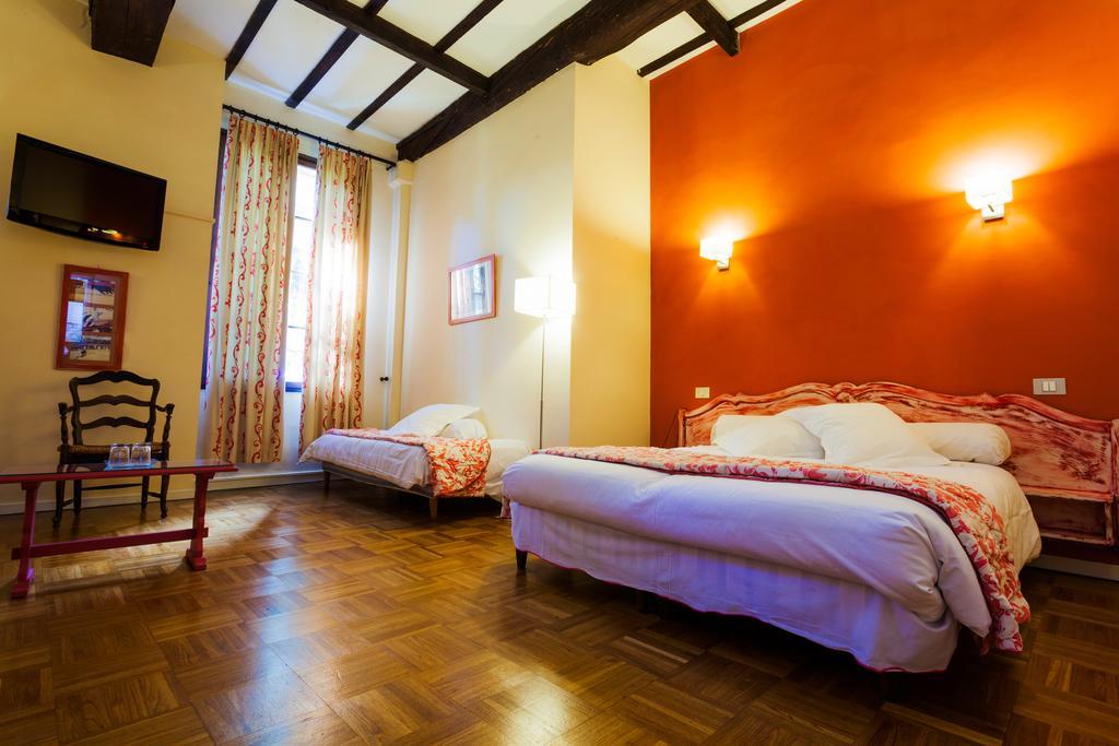 Auberge Du Pont Romain Sommières 객실 사진