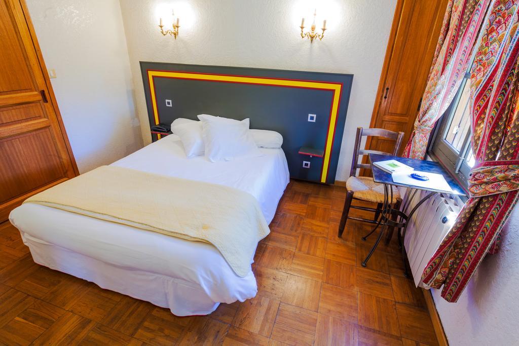 Auberge Du Pont Romain Sommières 객실 사진