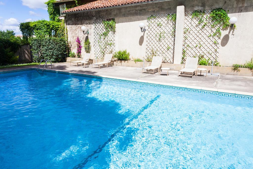 Auberge Du Pont Romain Sommières 외부 사진